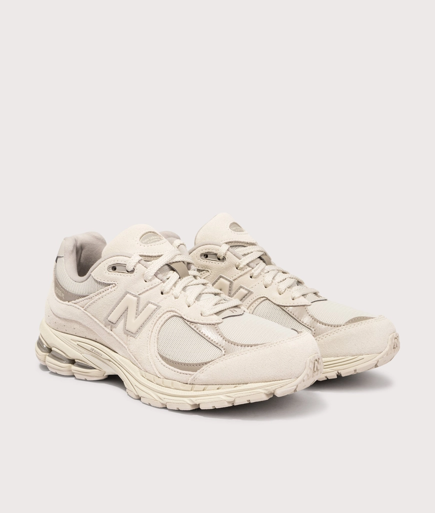 New Balance Mens 2002R Sneakers
